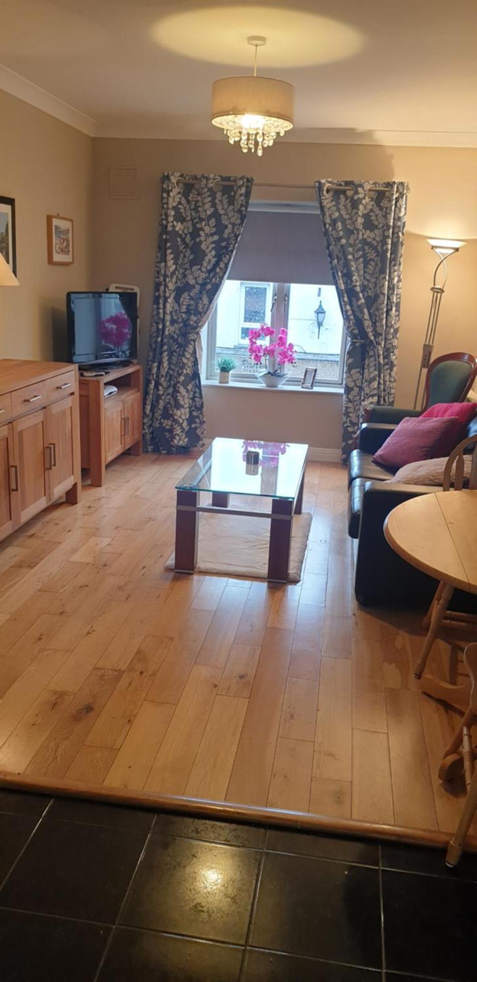 טרים Town Centre Apartment מראה חיצוני תמונה